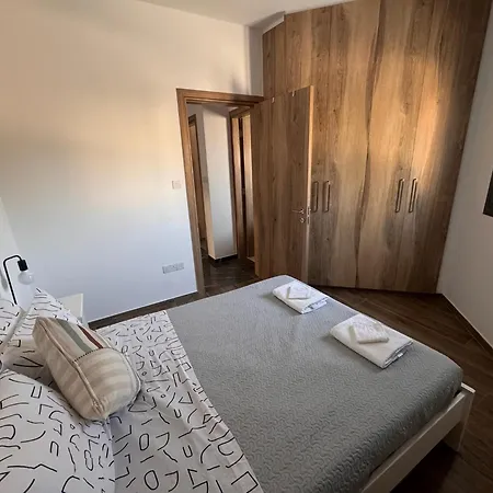Case de vacanță Urban Retreat- 500m From The Limassol