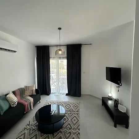 Urban Retreat- 500m From The * Limassol