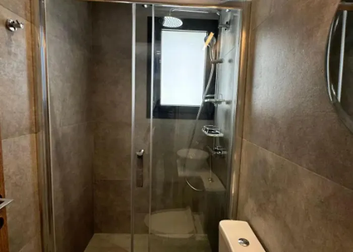 Urban Retreat- 500m From The Casa vacanze