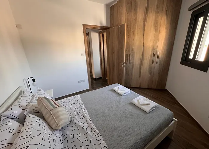 Casa vacanze Urban Retreat- 500m From The Limisso