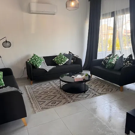 Urban Retreat- 500m From The Vakantiehuis *